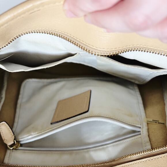 Coach Beige Leather Tote Bag - Spacious and Stylish! - Picture 11 of 14